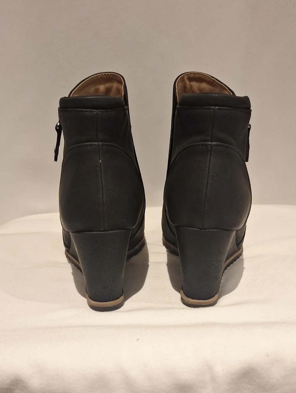 Soul Naturalizer Women's Black Wedge Ankle Boot - Sleek Zip Detail